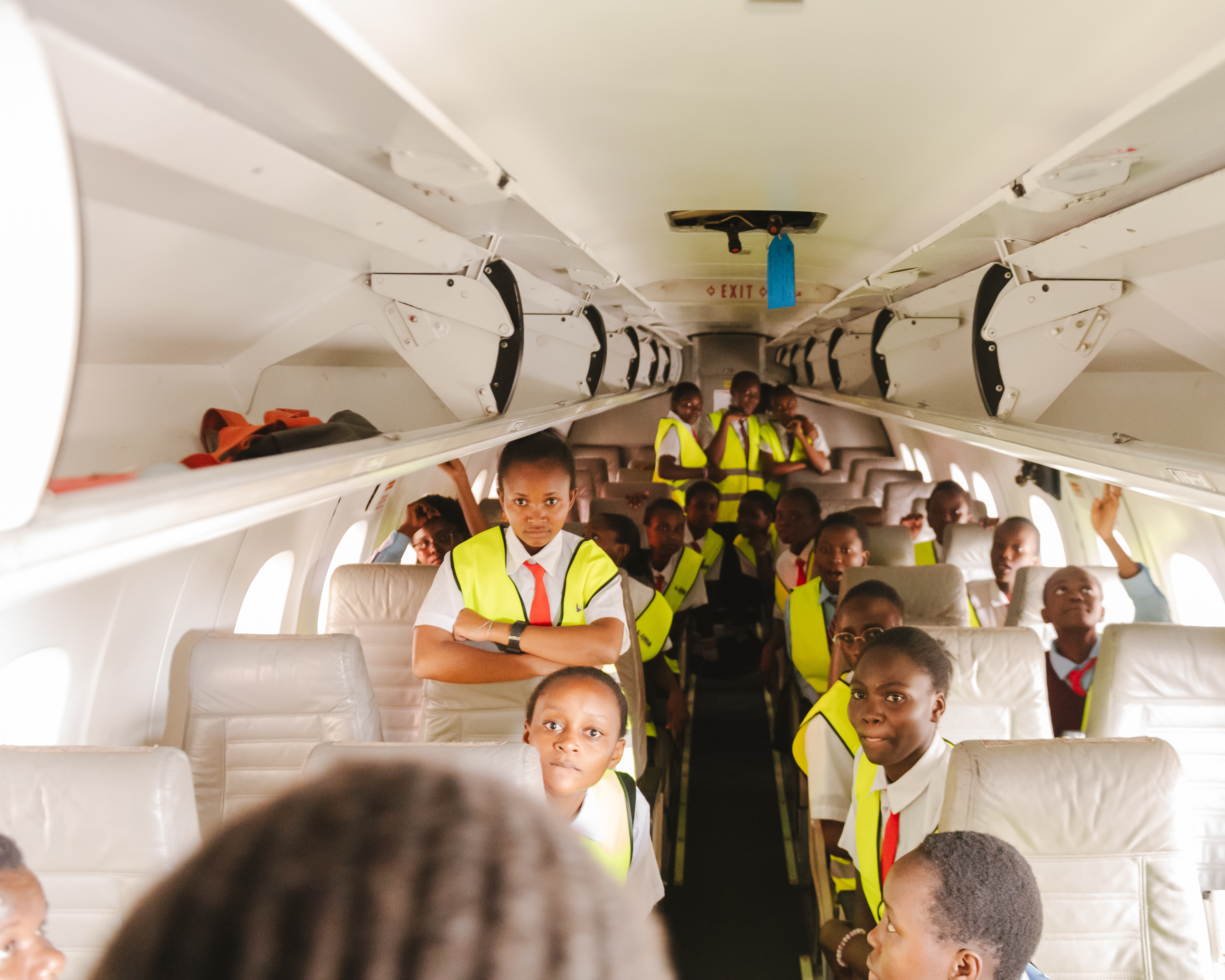 girls in plane